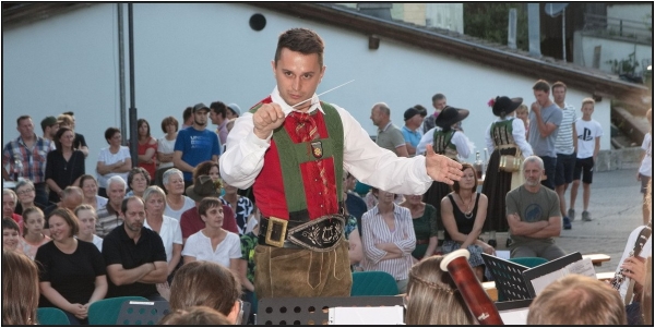 (c) Ernst Zeiner_Sommernachtskonzert_MKOberlienz_02.07 (12)