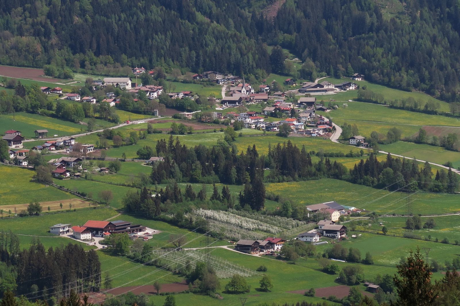 Ansicht Gemeinde Thurn von Süden