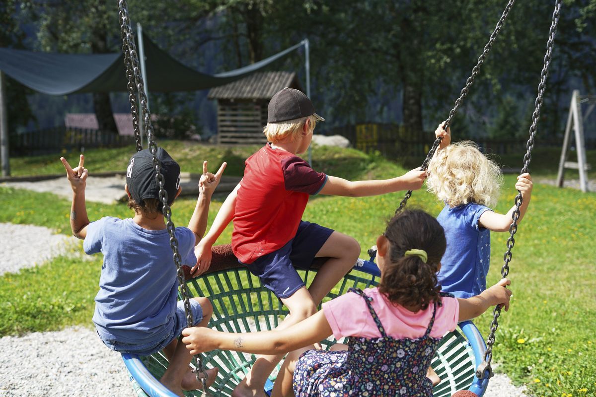 Zur Übersicht der Kinderspielplätze in Oberlienz